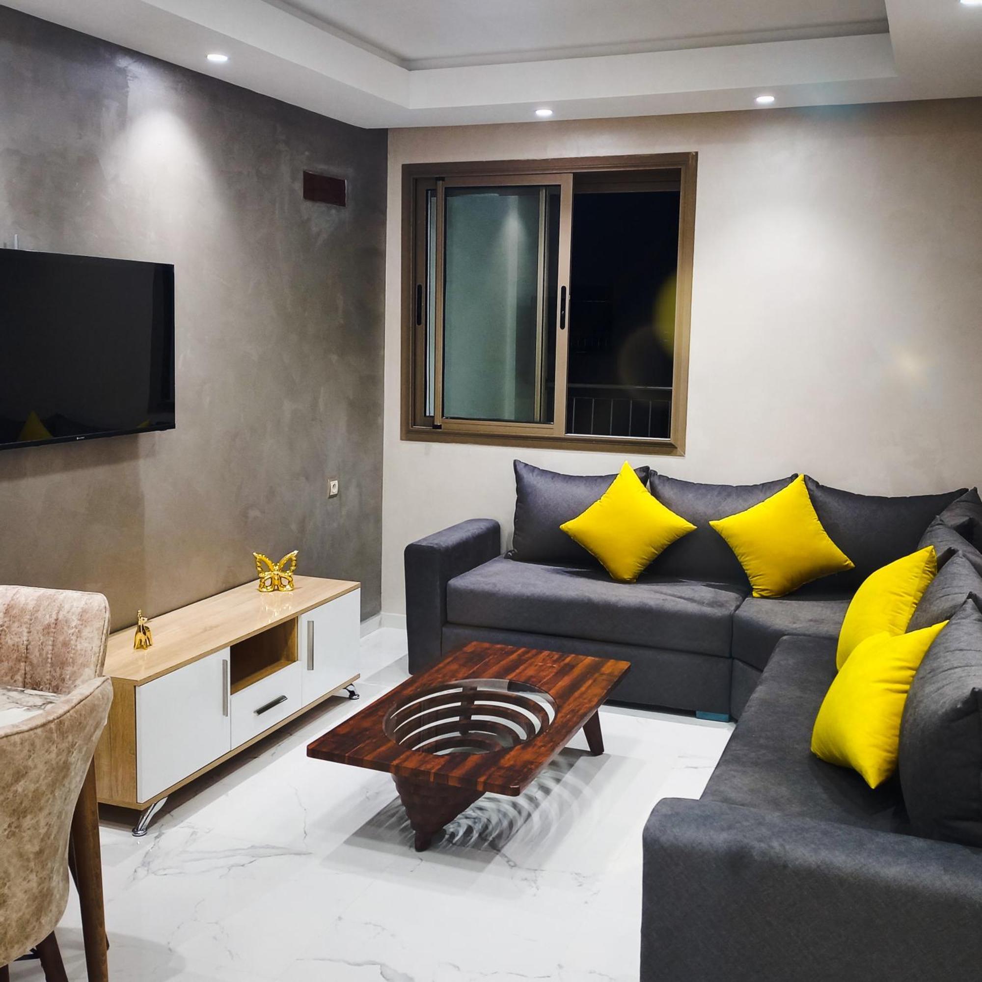 Super Totalement Neuf Et Climatise A Cote Du Centre Commercial Marjane M2 Apartment